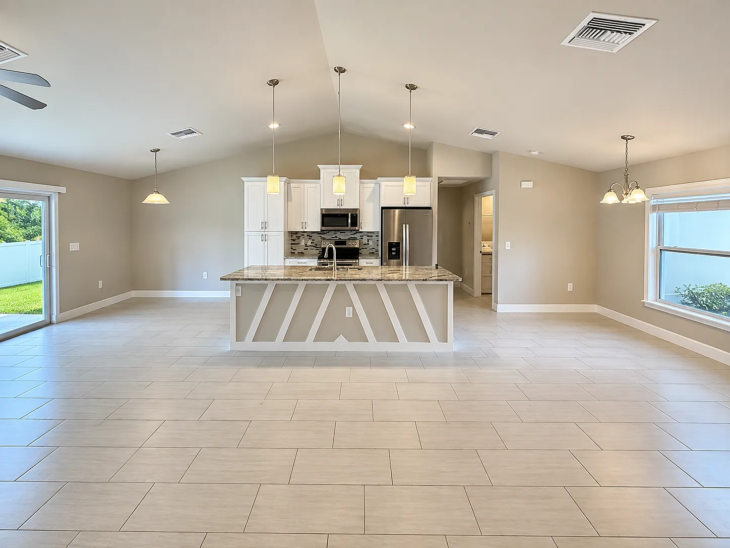 1717 McKinley Ave — Photo 3
