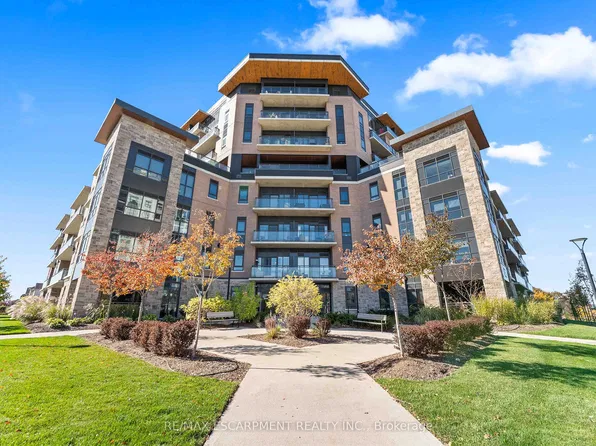 332 Gosling Gdns #111, Guelph, ON N1L 0P8