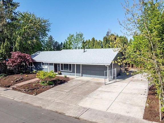 2nd image of 1413 NE 10th Ave