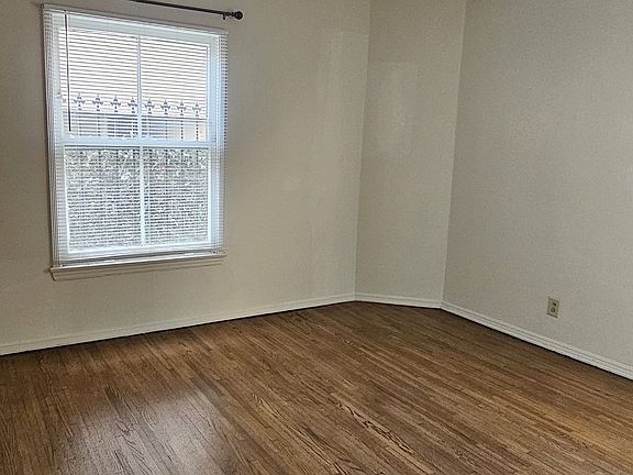 4th image of 347 N Hayworth Ave #347