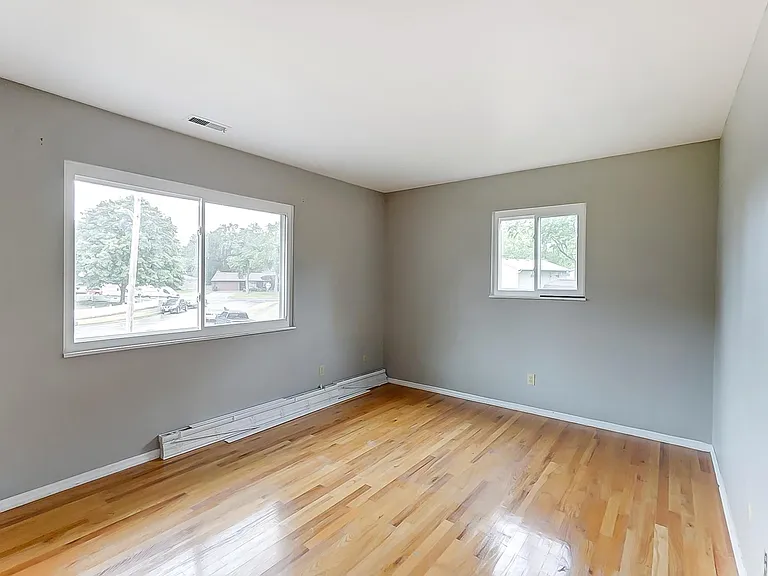 415 Rustic Ct — Photo 22
