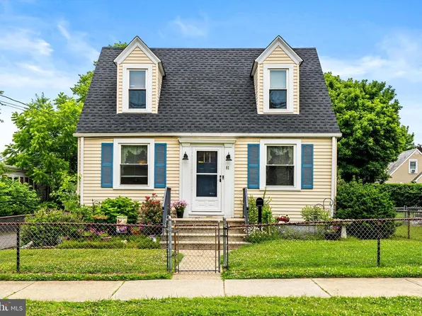 61 Finley Ave, Trenton, NJ 08610