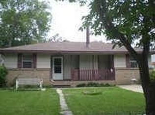 713 NE 11th St, Grand Prairie, TX 75050