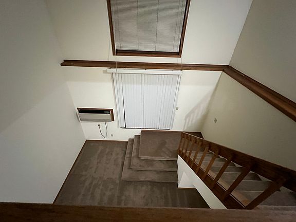 2nd image of 2034 Londonderry Dr APT 112