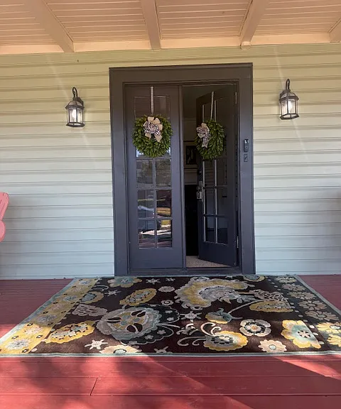 147 S Mellonville Ave — Photo 2