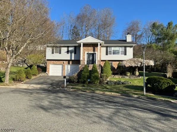 14 Gary Place, Wanaque Boro, NJ 07465