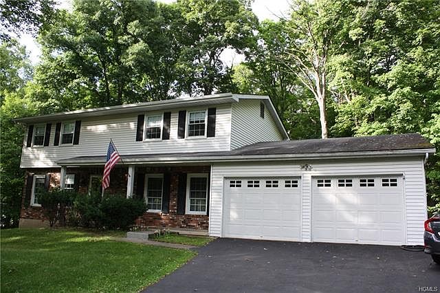 1st image of 3 Clarkwood Dr