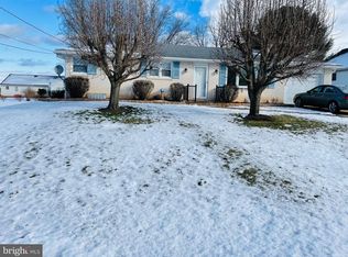 3521 Holly Rd, Dover, PA 17315