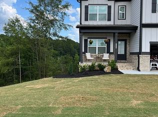 466 Laurel Cove Dr, Hoschton, GA 30548