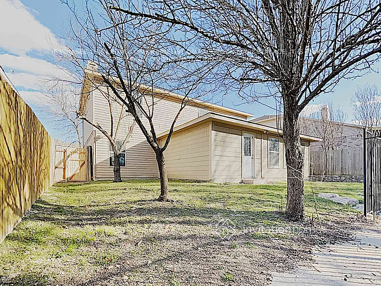 3901 Quail View Dr — Photo 17