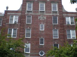 210 E Linden Ave #A302, Collingswood, NJ 08108