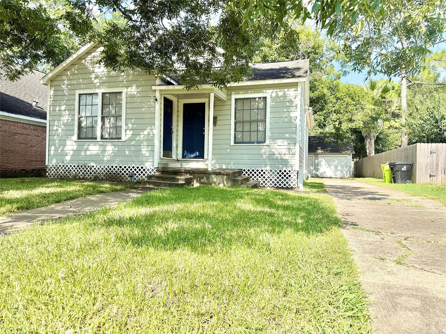 2 bed, 1.0 bath, 1134 sqft, $1,500 — Photo 1
