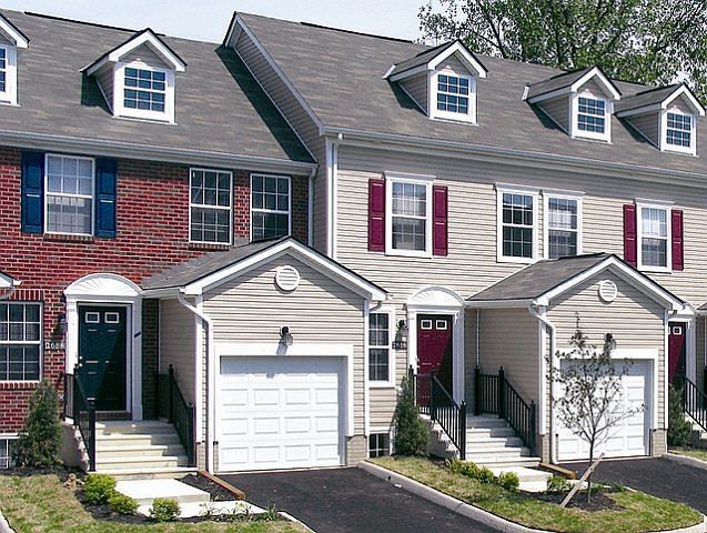 1st image of 2066 River Rock Way
