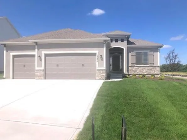 13300 W 182nd St, Overland Park, KS 66221