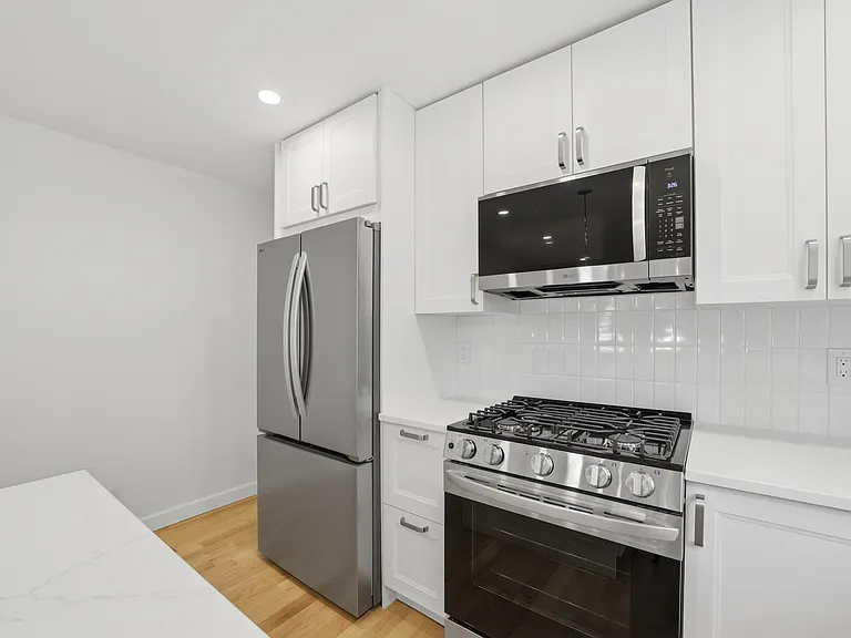 68 Gregory Blvd #1 — Photo 27