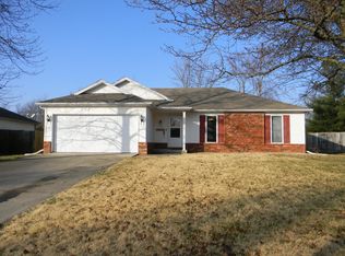 503 E Durham Ct, Strafford, MO 65757