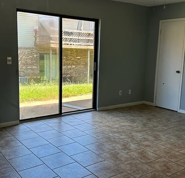 209 Apache Dr #15 — Photo 8