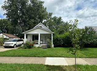 29910 Maplegrove St, Saint Clair Shores, MI 48082