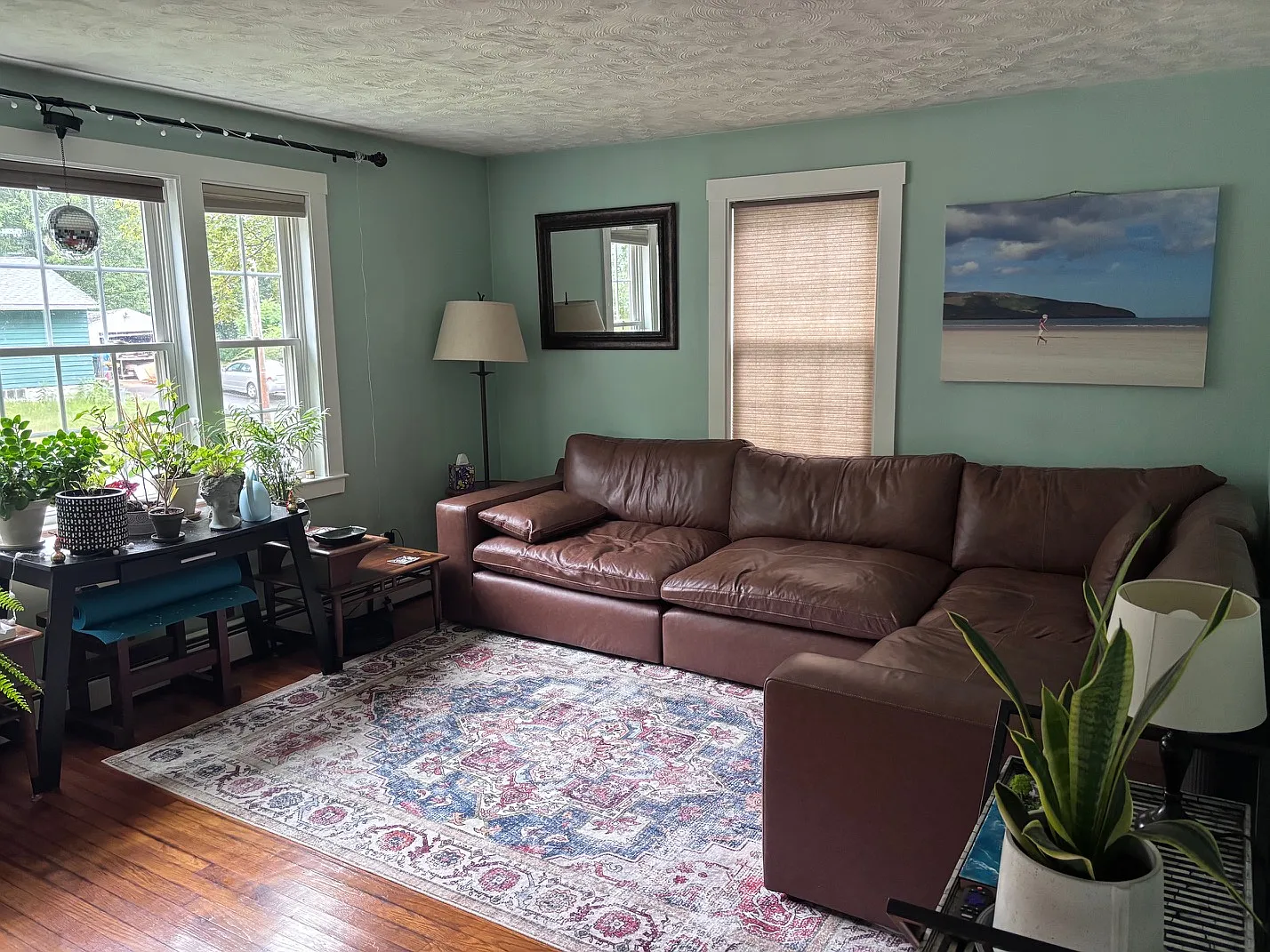 4 bed, 1.5 bath, 1100 sqft, $2,600 — Photo 3