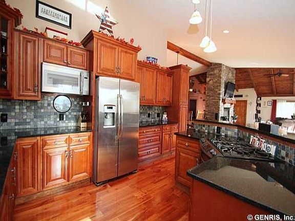 4th image of 8501 Charmouth St
