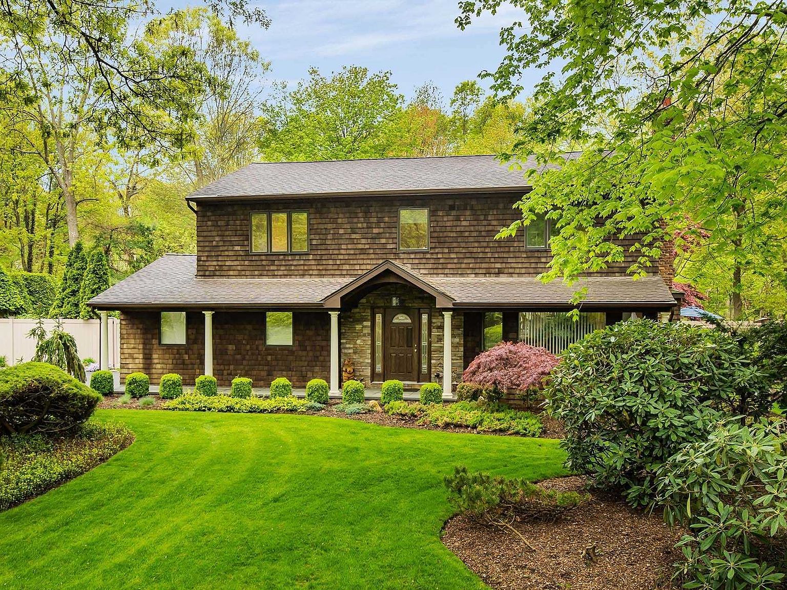 10 McCulloch Dr, Dix Hills, NY 11746 Zillow