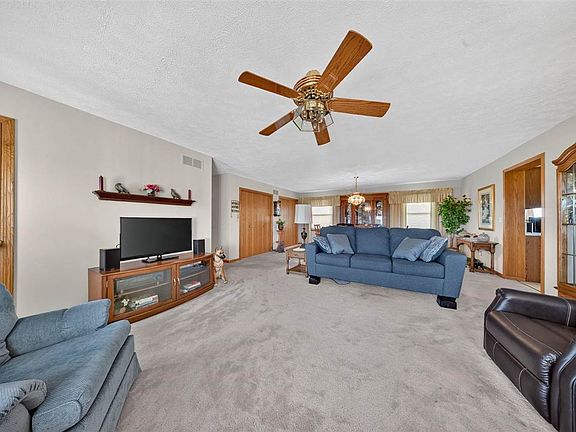 3rd image of 2103 Ivory Ave
