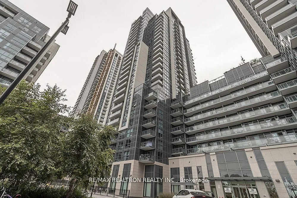 3 bed, $2,500 — Photo 2