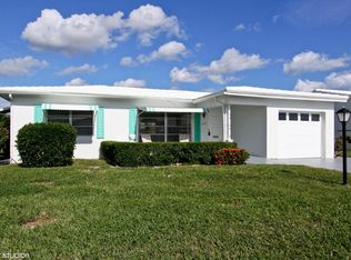 1011 SW 3rd Way, Boynton Beach, FL 33426