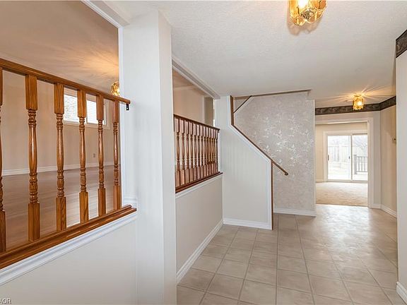 4th image of 830 Syer Dr