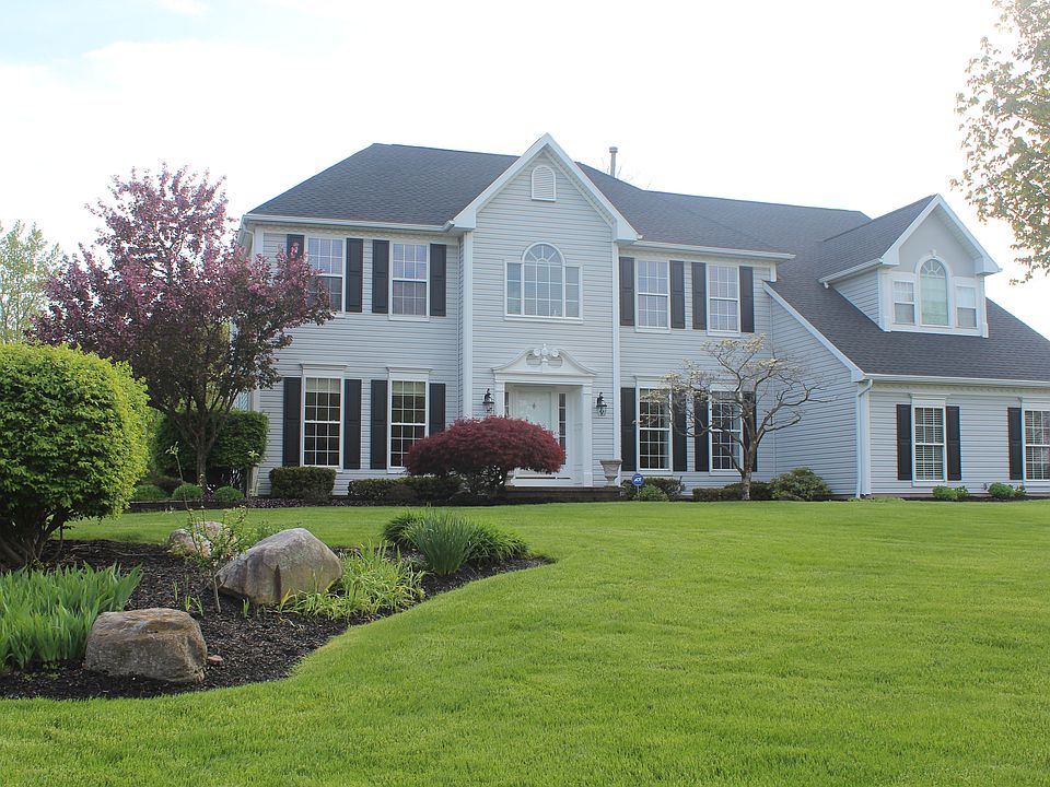 1st image of 31 Helmsford Way