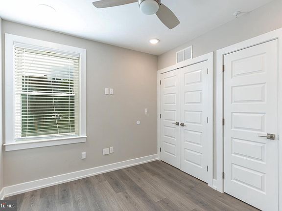 3rd image of 1517 N Stillman St #2