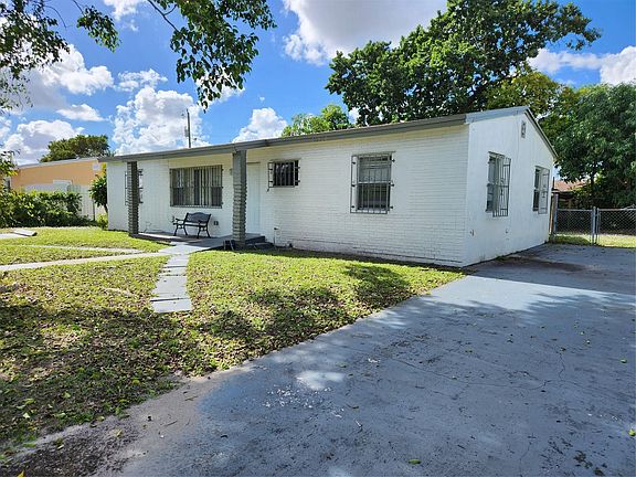 4th image of 15930 NW 27th Court
