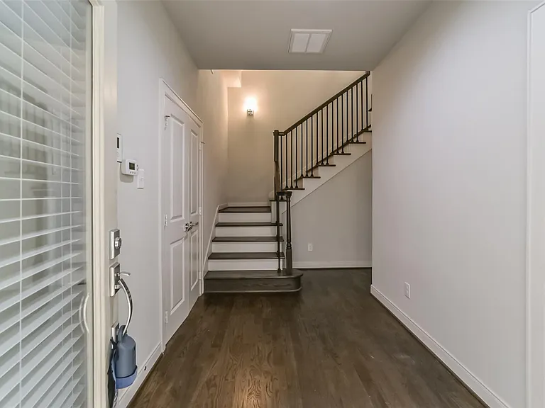 5309 Petty St — Photo 4