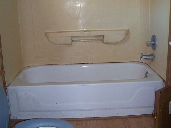 5th image of 47 Madaline St