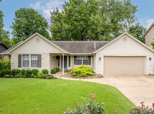 7018 E 100th St, Tulsa, OK 74133