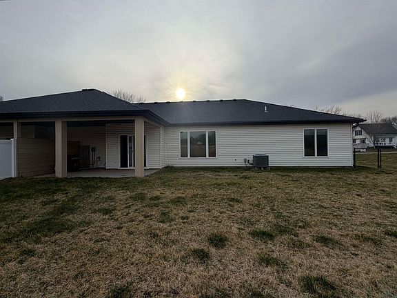 4th image of 640 S 9th St