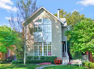619 Park Dr, Kenilworth, IL