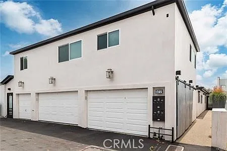 577 S Ramona Ave #E — Photo 37