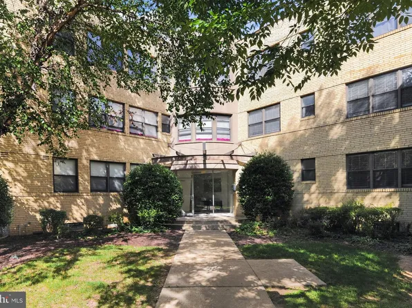 210 Oakwood St SE #212-318, Washington, DC 20032