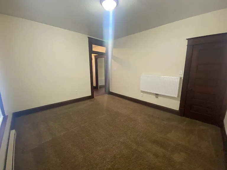 832 Columbia Ave — Photo 6