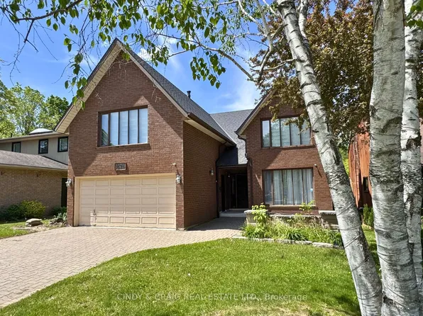 1426 Highbush Trl, Pickering, ON L1V 1N5