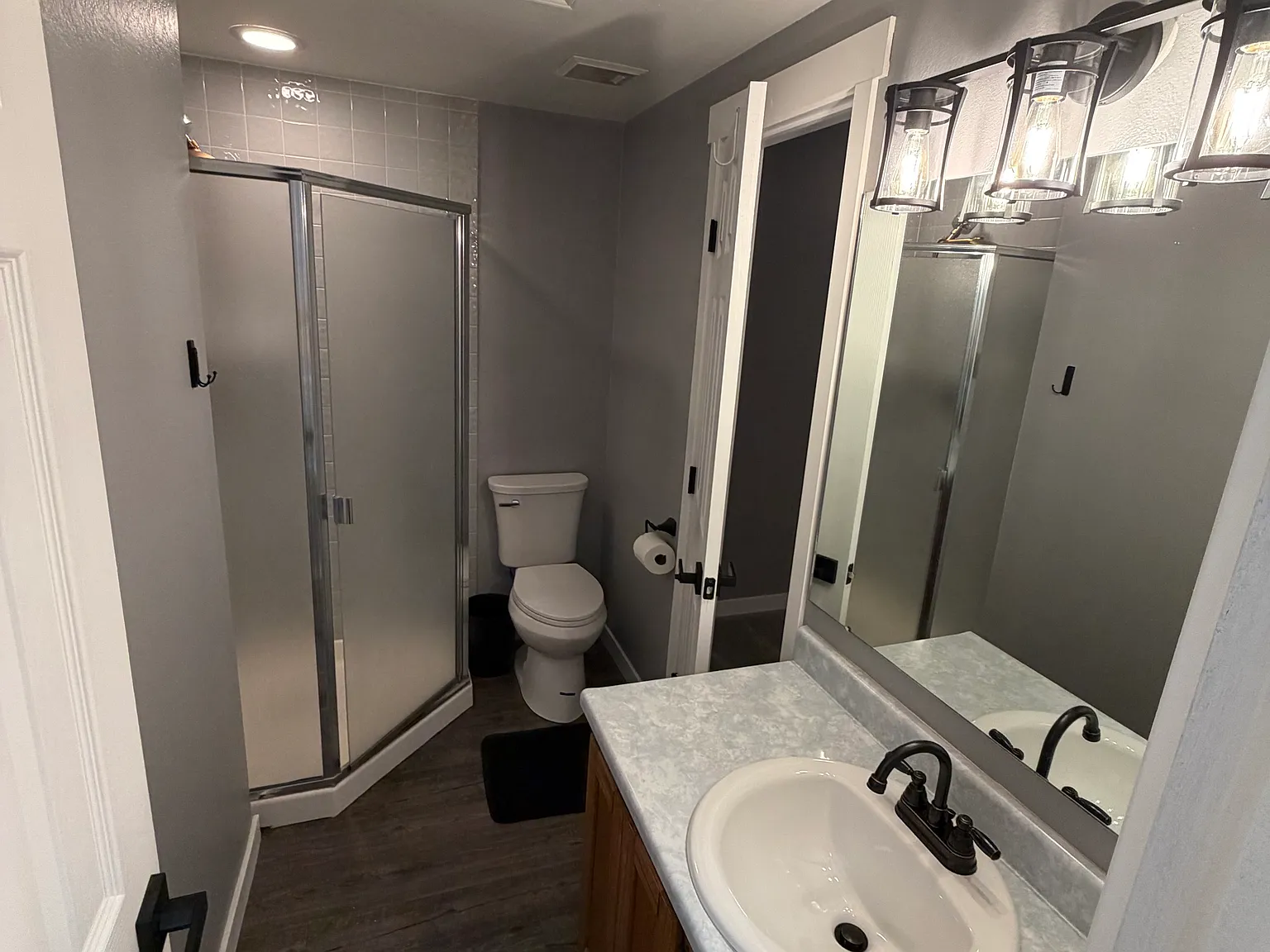 2 bed, 1200 sqft, $1,250 — Photo 4