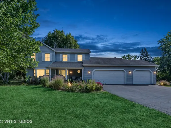 4N531 Whirlaway Dr, Elburn, IL 60119
