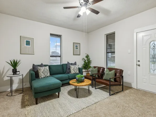 304 N Dove Rd, Grapevine, TX 76051