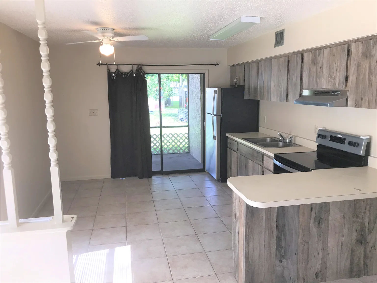 2 bed, 810 sqft, $1,500 — Photo 2