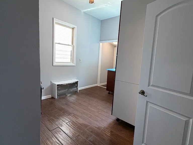 60A Rose Ave #1 — Photo 7