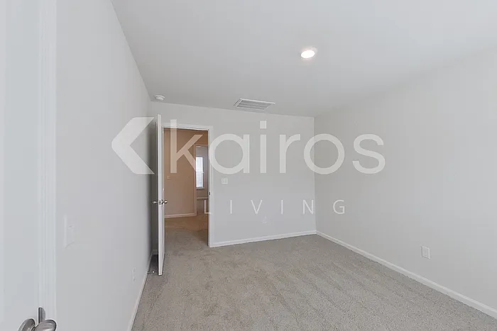 2579 Banyon Cir — Photo 12