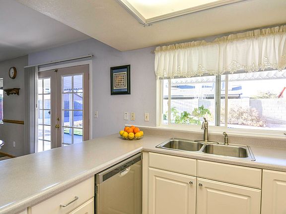 4th image of 4102 E Blanche Dr