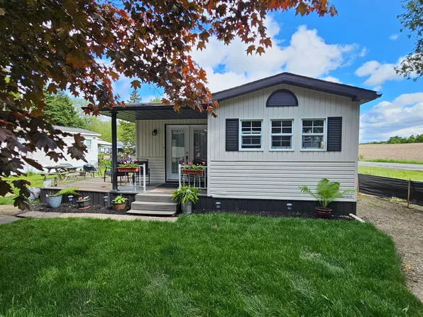580 Beaver Creek Rd #14, Waterloo, ON N2J 3Z4