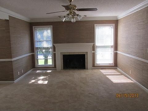 3rd image of 1211 Houston Dr